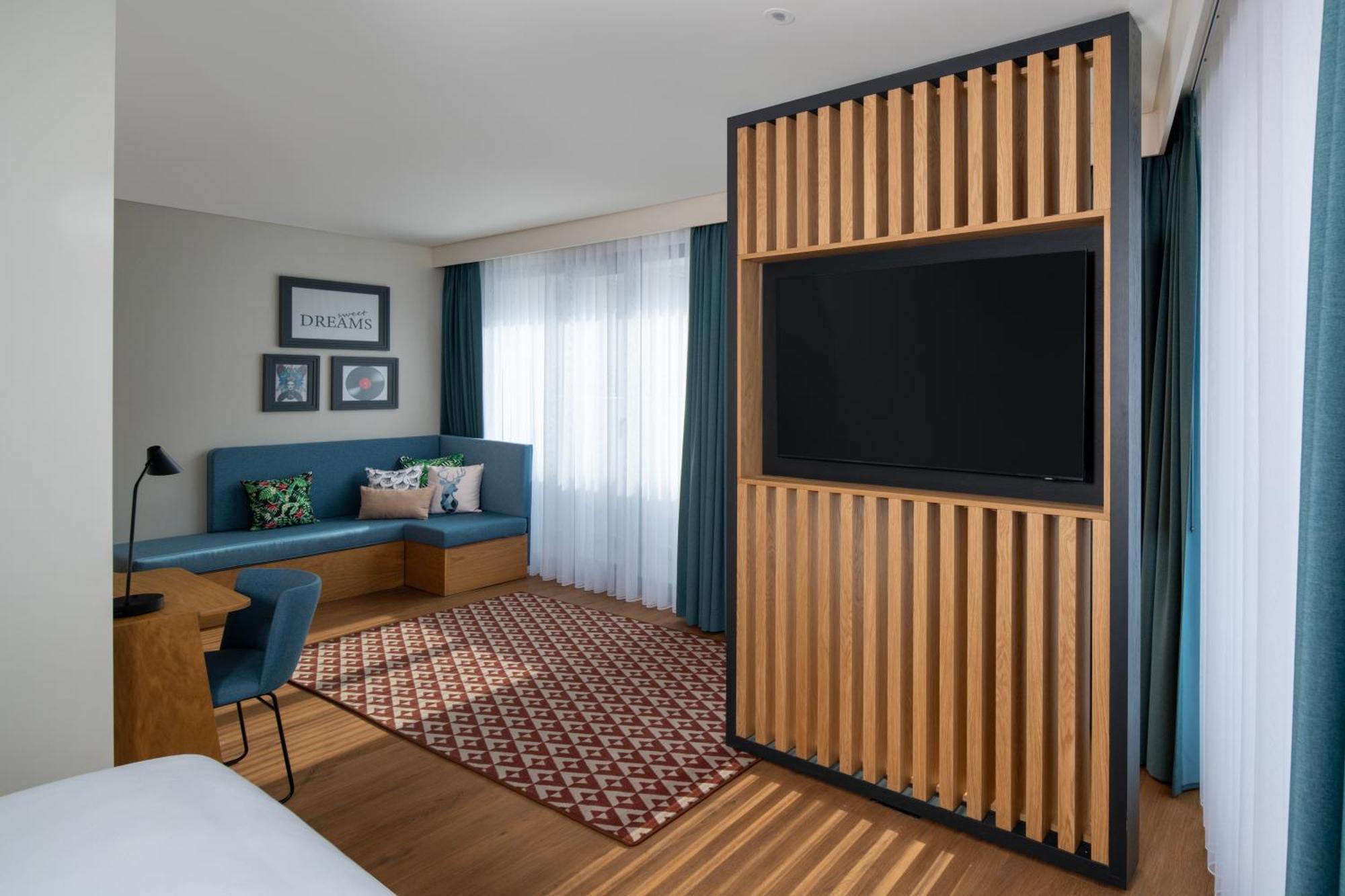 Hampton By Hilton Istanbul Sirkeci Hotel Exterior photo