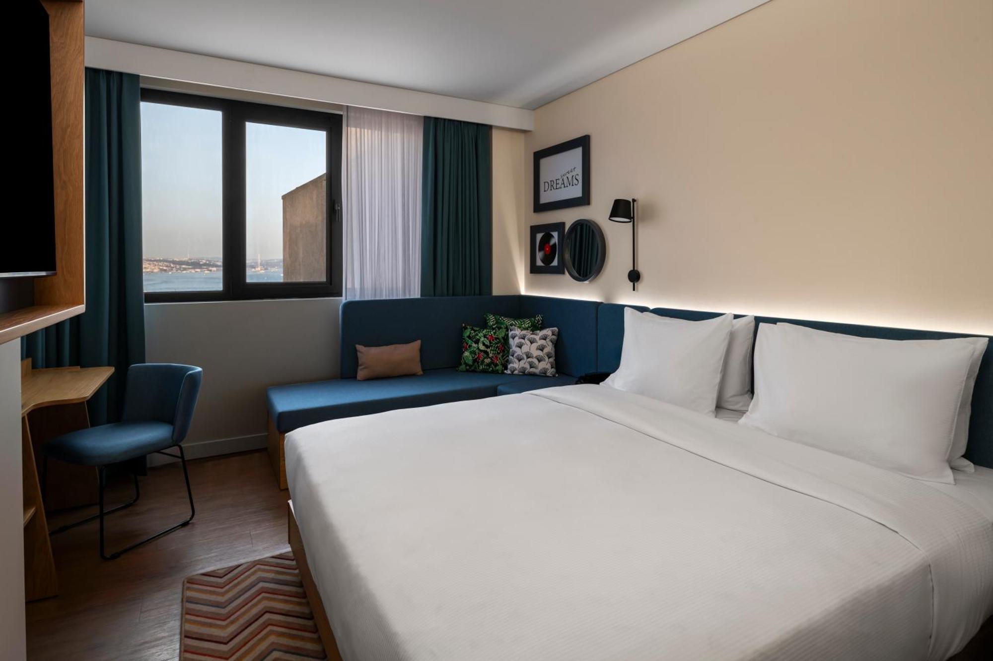 Hampton By Hilton Istanbul Sirkeci Hotel Exterior photo