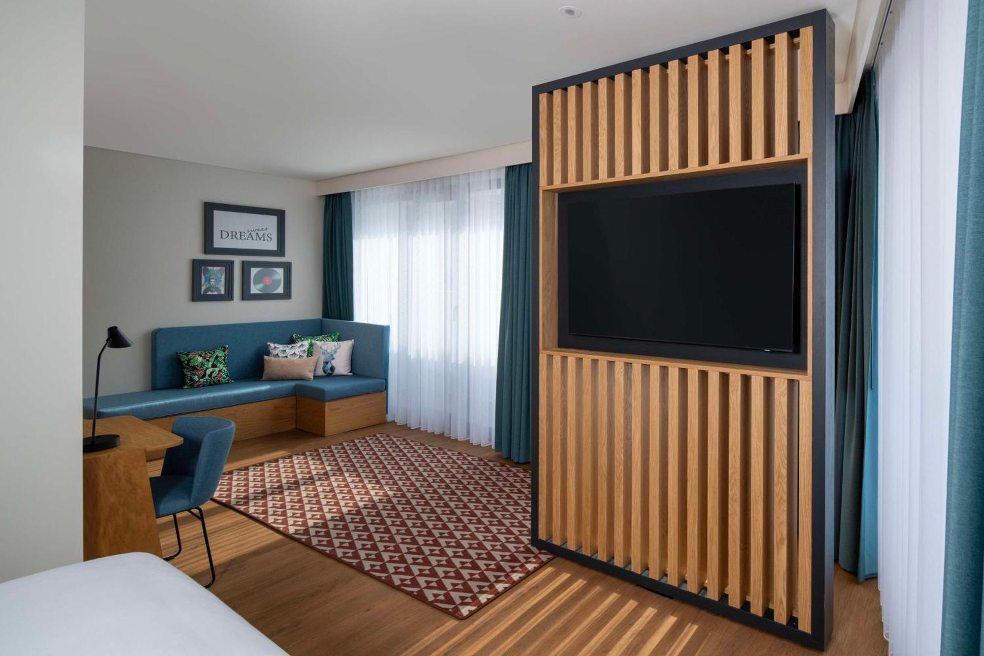Hampton By Hilton Istanbul Sirkeci Hotel Exterior photo